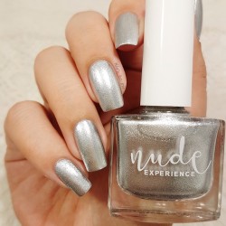 Silver manicure